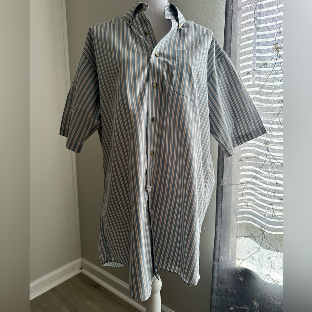 LL Bean Men’s short sleeve dress shirt